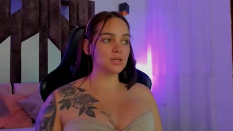   online show from September 23, 2025, 12:13 am