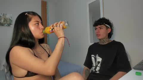 Snapshot of valeriaandarron20 chatting on September 24, 2025, 1:14 pm valeria and aaron online show from September 24, 2025, 1:14 pm