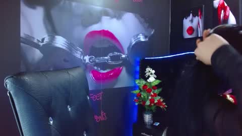 Valeria online show from December 3, 2024, 6:28 pm