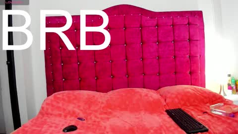 Snapshot of valery_slim18 chatting on February 20, 2026, 6:26 am valery online show from February 20, 2026, 6:26 am