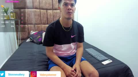 Snapshot of valerystonne_ chatting on December 25, 2024, 4:00 pm Valery Stonne online show from December 25, 2024, 4:00 pm