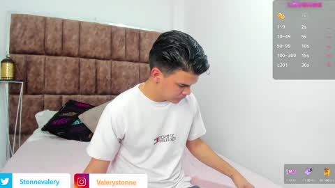 Snapshot of valerystonne_ chatting on January 5, 2025, 7:07 pm Valery Stonne online show from January 5, 2025, 7:07 pm