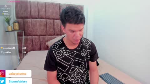 Snapshot of valerystonne_ chatting on January 31, 2025, 12:17 am Valery Stonne online show from January 31, 2025, 12:17 am