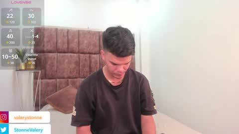 Snapshot of valerystonne_ chatting on February 7, 2025, 9:04 pm Valery Stonne online show from February 7, 2025, 9:04 pm