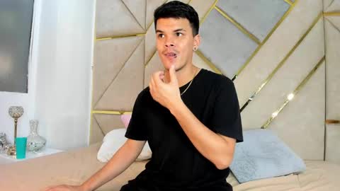 Snapshot of valerystonne_ chatting on March 1, 2025, 8:10 pm Valery Stonne online show from March 1, 2025, 8:10 pm