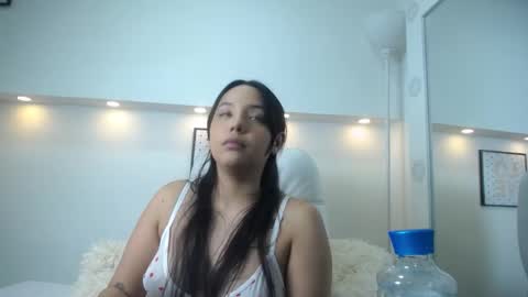 vanesa_velle online show from September 19, 2025, 6:15 am