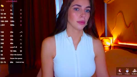 Snapshot of vanilla_tori chatting on January 31, 2025, 3:09 am Elika online show from January 31, 2025, 3:09 am