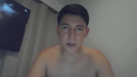 Snapshot of vanu_mansex chatting on January 6, 2026, 4:38 am Victor online show from January 6, 2026, 4:38 am