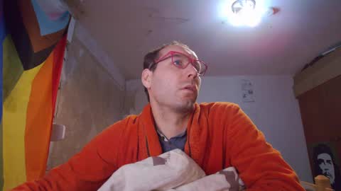 Snapshot of vanya101 chatting on December 29, 2024, 3:11 am Vanya Gold online show from December 29, 2024, 3:11 am