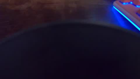 Snapshot of vanya101 chatting on January 13, 2025, 6:38 am Vanya Gold online show from January 13, 2025, 6:38 am