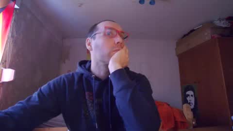 Snapshot of vanya101 chatting on February 11, 2025, 2:24 pm Vanya Gold online show from February 11, 2025, 2:24 pm