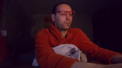 Snapshot of vanya101 chatting on February 19, 2025, 2:33 am Vanya Gold online show from February 19, 2025, 2:33 am