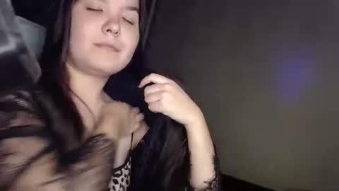 Snapshot of var_kiss chatting on September 14, 2025, 3:22 pm Var Kiss online show from September 14, 2025, 3:22 pm