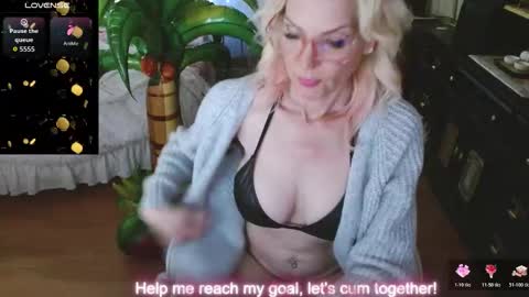 veafreeze online show from February 1, 2026, 6:45 am