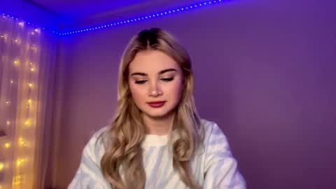 Snapshot of vedalipscomb chatting on February 7, 2026, 1:04 pm Monika online show from February 7, 2026, 1:04 pm