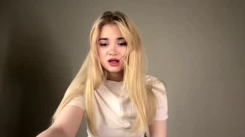 Snapshot of vedalipscomb chatting on February 27, 2026, 1:11 pm Monika online show from February 27, 2026, 1:11 pm