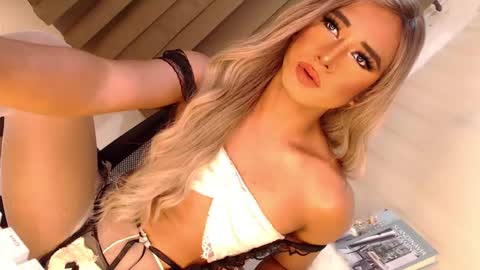 Richy will make you fall in love online show from March 12, 2025, 11:12 pm