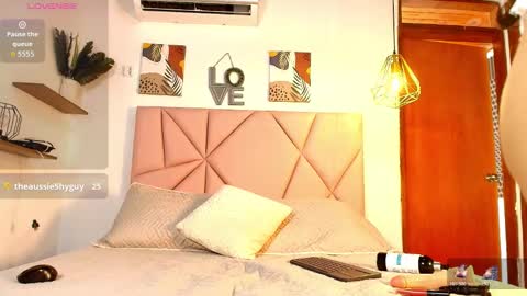 Velvet Nami online show from February 18, 2026, 8:16 pm