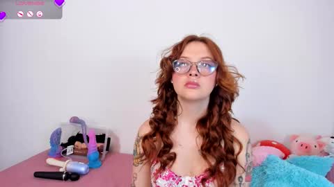 Snapshot of velvetxxvice chatting on February 22, 2026, 9:02 pm Yvonne online show from February 22, 2026, 9:02 pm