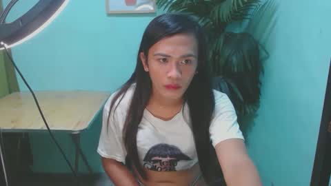 Snapshot of verhenia chatting on December 6, 2024, 5:31 am verhenia online show from December 6, 2024, 5:31 am