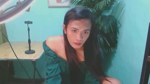 Snapshot of verhenia chatting on December 7, 2024, 6:10 am verhenia online show from December 7, 2024, 6:10 am