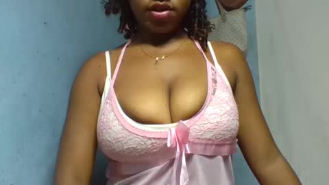 Snapshot of verolla31 chatting on March 9, 2025, 2:32 pm verolla31 online show from March 9, 2025, 2:32 pm