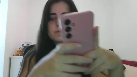 Snapshot of veruca99 chatting on October 26, 2025, 1:28 pm veruca99 online show from October 26, 2025, 1:28 pm