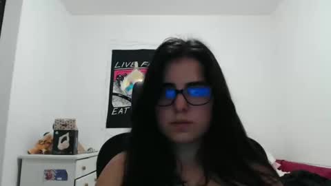 Snapshot of veruca99 chatting on November 1, 2025, 2:13 am veruca99 online show from November 1, 2025, 2:13 am