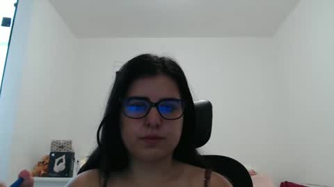 Snapshot of veruca99 chatting on November 3, 2025, 1:45 pm veruca99 online show from November 3, 2025, 1:45 pm