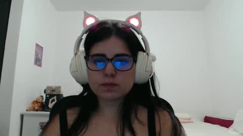 Snapshot of veruca99 chatting on November 18, 2025, 10:36 pm veruca99 online show from November 18, 2025, 10:36 pm