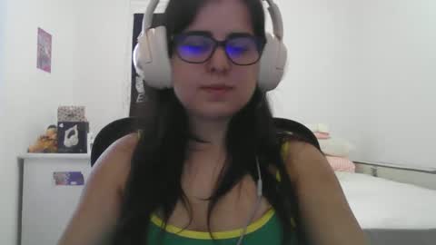 Snapshot of veruca99 chatting on December 2, 2025, 1:39 pm veruca99 online show from December 2, 2025, 1:39 pm