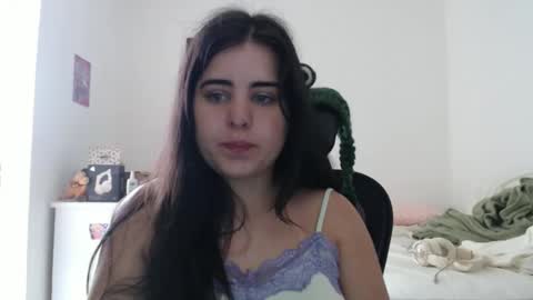 Snapshot of veruca99 chatting on December 15, 2025, 12:31 pm veruca99 online show from December 15, 2025, 12:31 pm