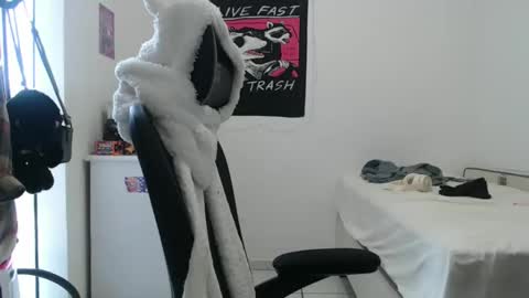 Snapshot of veruca99 chatting on January 7, 2026, 1:46 pm veruca99 online show from January 7, 2026, 1:46 pm