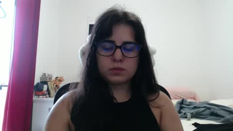 Snapshot of veruca99 chatting on February 26, 2026, 12:37 pm veruca99 online show from February 26, 2026, 12:37 pm