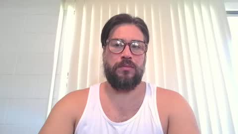 vesturelove online show from September 8, 2025, 5:56 pm