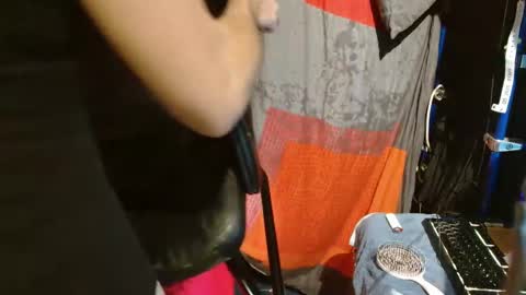 Snapshot of vicesana chatting on October 17, 2025, 6:49 am vices online show from October 17, 2025, 6:49 am