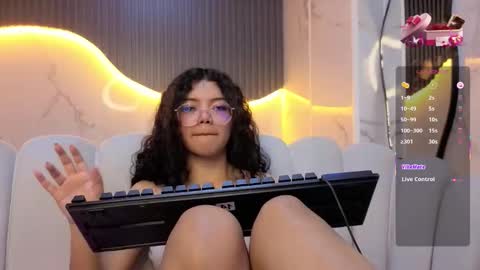 victoria_castillo_b online show from February 13, 2026, 1:12 am