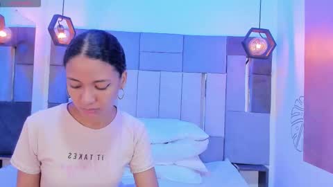 Victoria  online show from February 2, 2026, 8:07 pm