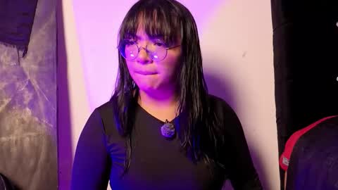 victoriia_thompson online show from February 20, 2026, 8:31 pm