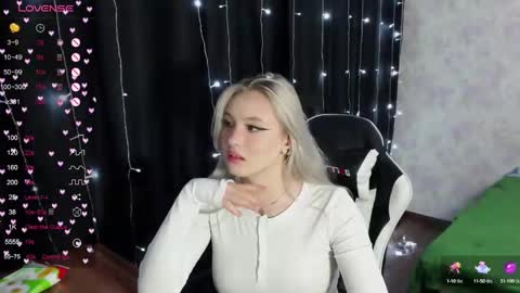 Snapshot of vikapowers chatting on February 12, 2025, 10:59 pm vikapowers online show from February 12, 2025, 10:59 pm