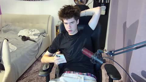 vinnie online show from September 11, 2025, 5:24 pm