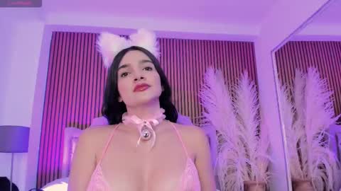 Snapshot of violett_hott_ chatting on February 1, 2026, 12:26 pm violett_hott_ online show from February 1, 2026, 12:26 pm