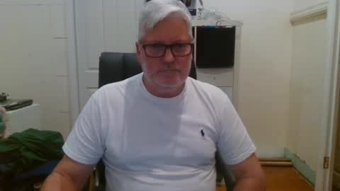 Snapshot of viper654321 chatting on February 16, 2025, 8:10 am viper654321 online show from February 16, 2025, 8:10 am