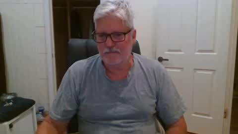 Snapshot of viper654321 chatting on October 2, 2025, 8:10 am viper654321 online show from October 2, 2025, 8:10 am