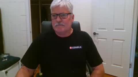 Snapshot of viper654321 chatting on October 4, 2025, 7:28 am viper654321 online show from October 4, 2025, 7:28 am