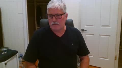 Snapshot of viper654321 chatting on October 5, 2025, 8:45 am viper654321 online show from October 5, 2025, 8:45 am