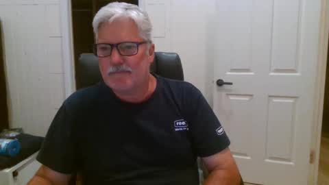 Snapshot of viper654321 chatting on October 15, 2025, 8:03 am viper654321 online show from October 15, 2025, 8:03 am