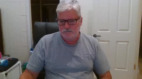 Snapshot of viper654321 chatting on November 25, 2025, 8:14 am viper654321 online show from November 25, 2025, 8:14 am