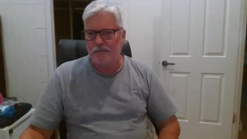 Snapshot of viper654321 chatting on December 3, 2025, 7:49 am viper654321 online show from December 3, 2025, 7:49 am