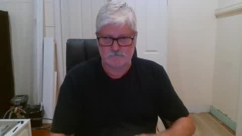 Snapshot of viper654321 chatting on January 8, 2026, 7:54 am viper654321 online show from January 8, 2026, 7:54 am